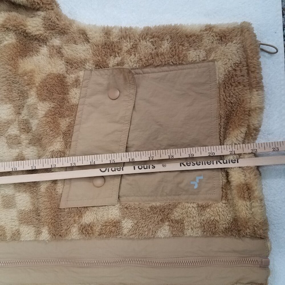 +NEW Joy Lab Size M Oversized Loose Fit Fleece Jacket in Sand Brown Geo Print - Picture 7 of 7